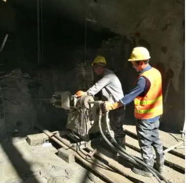 苏仙水下抗分散灌浆料特点 水下不分散注浆料介绍